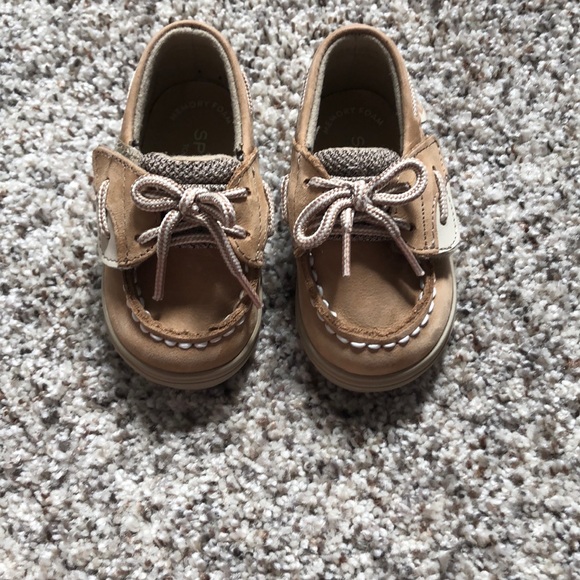 Sperry Bluefish Shoe (Kids Crib & 1st Walker) - Picture 1 of 5